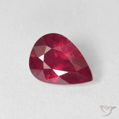 Rubis Rouge foncé naturelle En forme de poire, 1.59 ct, VS-SI