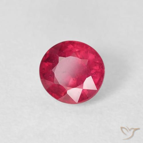 Rubis Rouge moyen naturelle Tour, 0.83 ct, VS