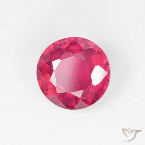 Rubis Rouge moyen naturelle Tour, 1.06 ct, VS