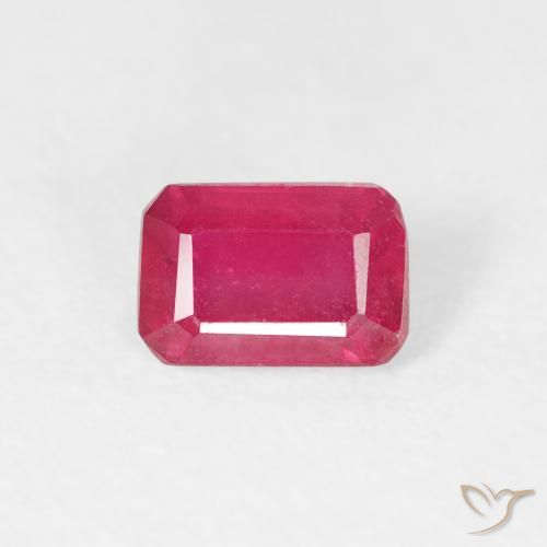 0.86ct Naturel Rouge moyen Rubis, Taille émeraude, VS