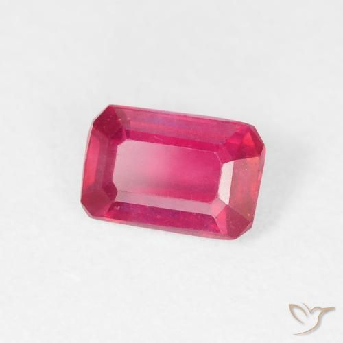 Rubis Rouge moyen naturelle Octogone / coupe Émeraude, 0.77 ct, VS