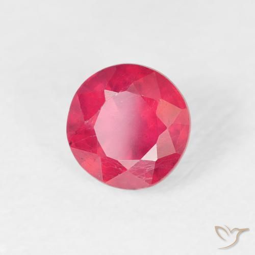 Rubis Rose intense naturelle Tour, 0.84 ct, VS