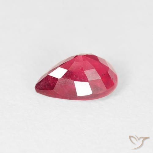 Rubis Rouge moyen naturelle En forme de poire, 0.86 ct, VS-SI