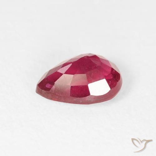 Rubis Rouge moyen naturelle En forme de poire, 1.02 ct, VS-SI