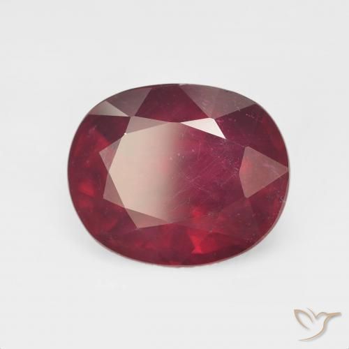Rubis Rouge foncé naturelle ovale, 8.24 ct, VS