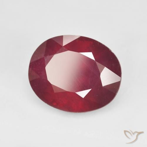 Rubis Rouge foncé naturelle ovale, 6.82 ct, VS