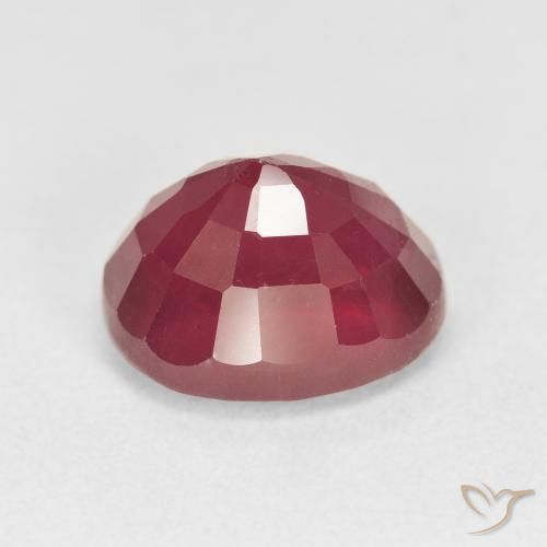 Rubis Rouge foncé naturelle ovale, 6.82 ct, VS