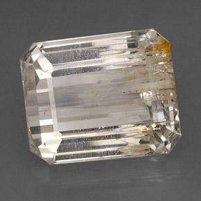 Topaze rutilée jaune naturelle taille émeraude, 56,77 ct, transparent