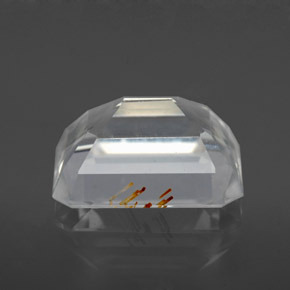 Topaze rutilée or naturelle taille émeraude, 6,25 ct, transparent