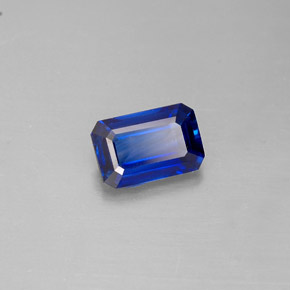 Saphir bleue naturelle taille émeraude, 0,67 ct, VS
