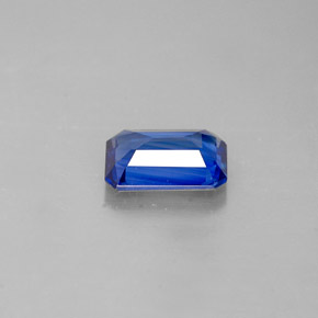 Saphir bleue naturelle taille émeraude, 0,67 ct, VS