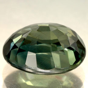 Saphir vert naturelle coupe ovale, 5,04 ct, VVS-VS
