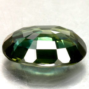 Saphir vert naturelle coupe ovale, 7,18 ct, VS