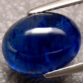 Saphir bleue naturelle transparent, 5,88 ct, transparent / translucide