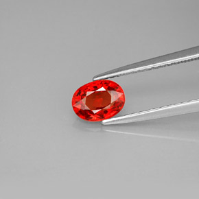 Saphir orange naturelle coupe ovale, 0,99 ct, VVS-VS