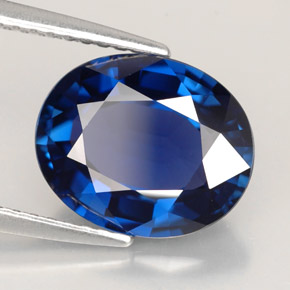 Saphir bleue naturelle coupe ovale, 4,06 ct, VVS