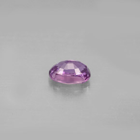 Saphir violet naturelle coupe ovale, 0,77 ct, VVS-VS