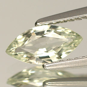 Saphir vert naturelle marquise, 0,79 ct, VVS-VS