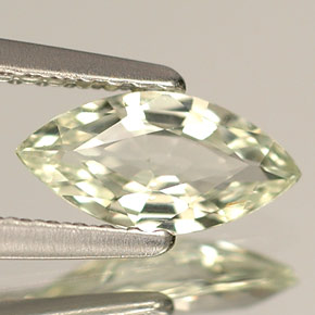 Saphir vert naturelle marquise, 0,79 ct, VVS-VS