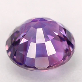 Saphir violet naturelle coupe roude, 0,65 ct, VS