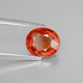 Saphir orange naturelle coupe ovale, 2,50 ct, VVS-VS