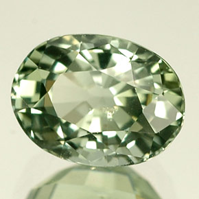 Saphir vert naturelle coupe ovale, 1,50 ct, VS-SI