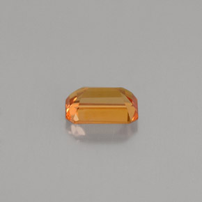 Saphir orange naturelle taille émeraude, 0,75 ct, VS