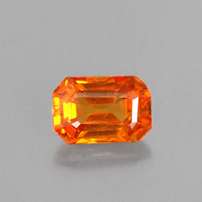 Saphir orange naturelle taille émeraude, 0,81 ct, VS