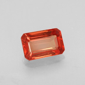 Saphir orange naturelle taille émeraude, 0,73 ct, VVS-VS