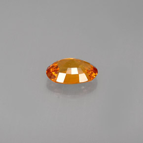Saphir orange naturelle coupe ovale, 0,90 ct, VVS