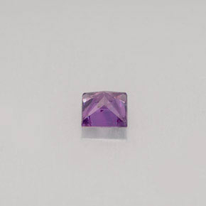 Saphir violet naturelle carré, 0,38 ct, VS-SI