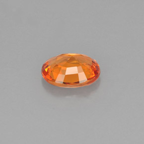 Saphir orange naturelle coupe ovale, 0,66 ct, VVS-VS