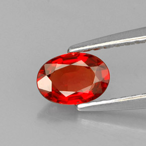 Saphir orange naturelle coupe ovale, 0,60 ct, VS