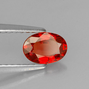 Saphir orange naturelle coupe ovale, 0,60 ct, VS