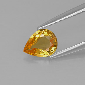 Saphir jaune naturelle en forme de poire, 0,54 ct, VVS