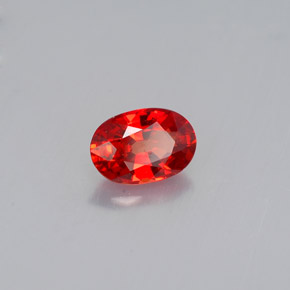 Saphir orange naturelle coupe ovale, 0,60 ct, VVS