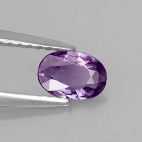 Saphir violet naturelle coupe ovale, 0,52 ct, VVS