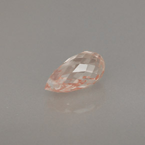 Saphir jaune naturelle briolette, 0,89 ct, VVS