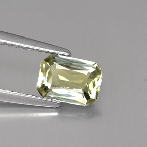 Saphir vert naturelle taille émeraude, 1,03 ct, VVS