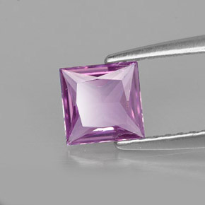 Saphir violet naturelle carré, 0,71 ct, VVS