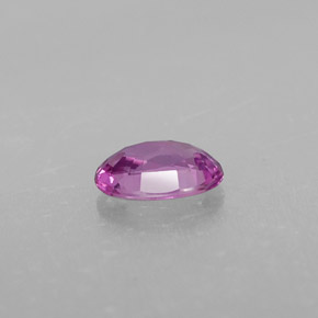 Saphir pourpre naturelle coupe ovale, 0,57 ct, VVS-VS