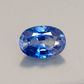 Saphir bleue naturelle coupe ovale, 0,95 ct, VS