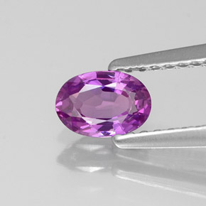 Saphir violet naturelle coupe ovale, 0,56 ct, VVS