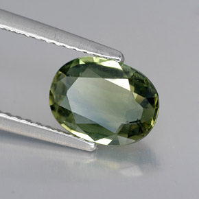 Saphir vert naturelle coupe ovale, 1,69 ct, VVS