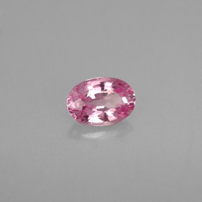 Saphir rose naturelle coupe ovale, 0,60 ct, VVS