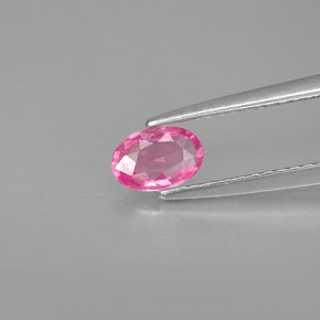Saphir rose naturelle coupe ovale, 0,49 ct, VVS