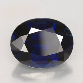 Saphir bleue naturelle coupe ovale, 5,95 ct, VVS