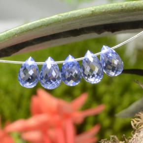 Achetez naturel 3,03ct bleue saphir gems, briolette, en provenance sri lanka chez gemselect. en stock, livraison internationale!