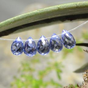 Achetez naturel 3,03ct bleue saphir gems, briolette, en provenance sri lanka chez gemselect. en stock, livraison internationale!