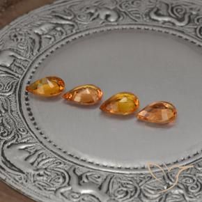 Shop natural 2.89ct Orange foncé Saphir gems, En forme de poire, from Tanzanie at GemSelect. In stock, global shipping!